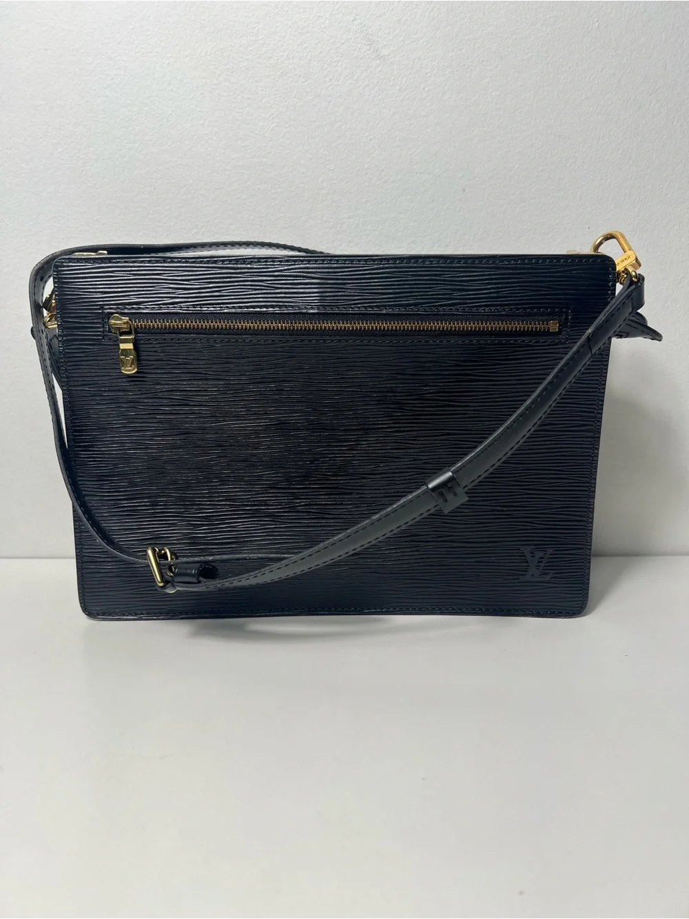Louis Vuitton Vintage Black Epi Leather Enghien Crossbody Shoulder Clutch Bag